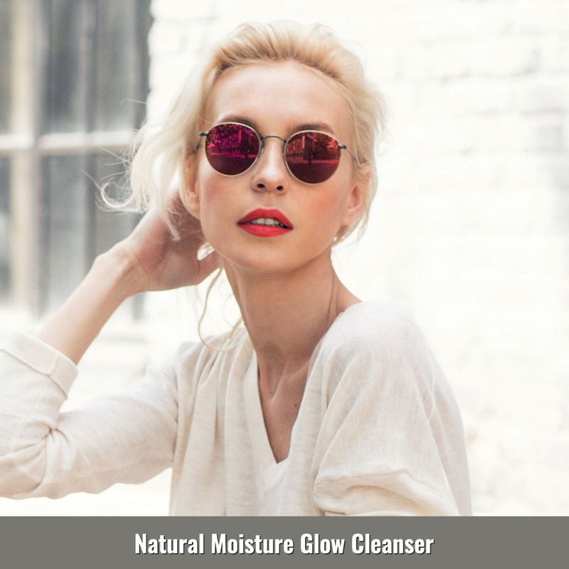 Natural Moisture Glow Cleanser With Pure Essential Oils